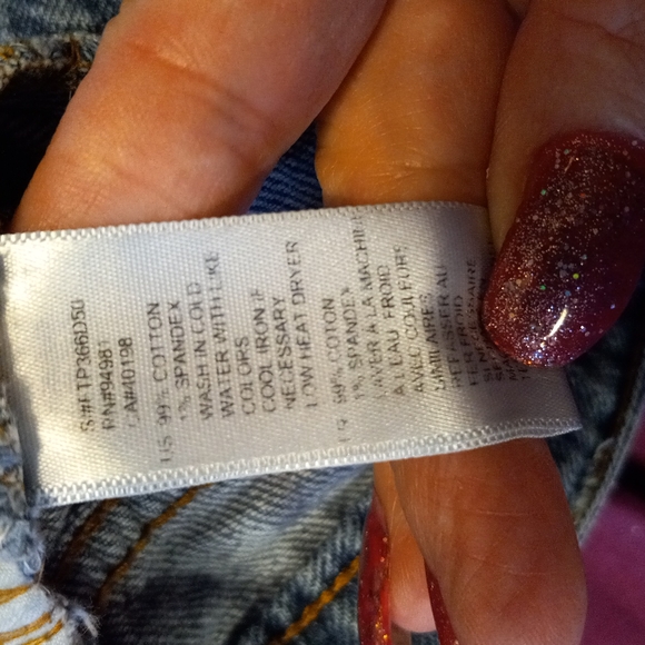 XXI brand cuffed jean shorts size 26 - Picture 4 of 4